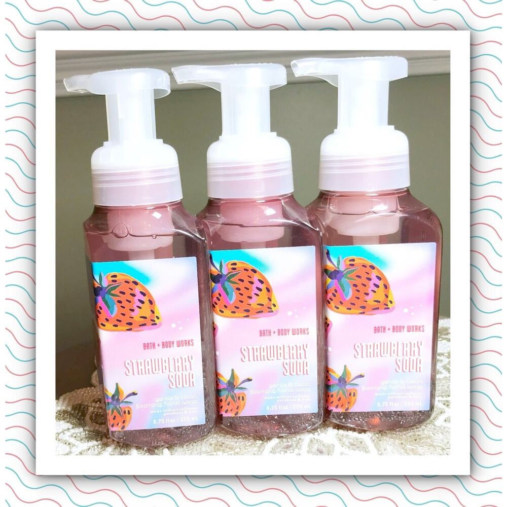 Bath & Body Works STRAWBERRY SODA 8.75 oz Gentle & Clean Foaming Hand Soap (x3)